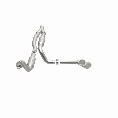 MagnaFlow 2012 Ram 1500 Tradesman HD V8 5.7L OEM Underbody Direct-Fit Catalytic Converter - 21-457