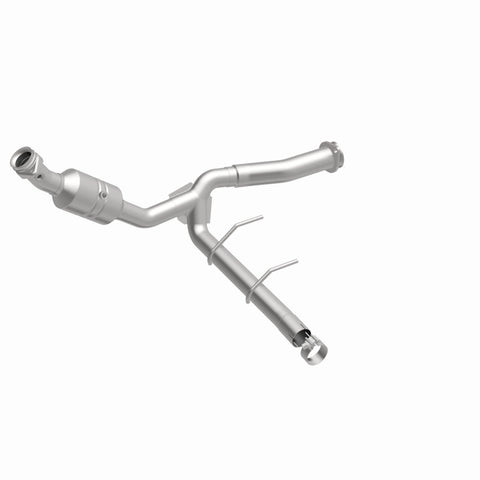 MagnaFlow 11-14 Ford F-150 5.0L Direct Fit CARB Compliant Left Catalytic Converter - 5551139