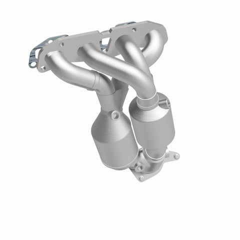 MagnaFlow OEM Grade 07-12 Nissan Sentra L4-2.5LGAS Direct Fit Federal Catalytic Converter - 51591