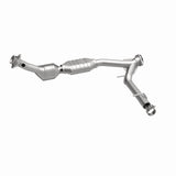 MagnaFlow Direct Fit Catalytic Converter 03 Lincoln Navigator 5.4L - 51081