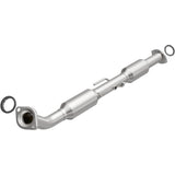 MagnaFlow 13-15 Toyota Tacoma California Grade CARB Compliant Direct-Fit Catalytic Converter - 5582703