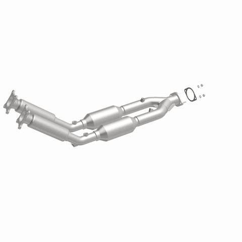 MagnaFlow Direct Fit Catalytic Converter 99-01 Volvo S80 2.8L - 24156