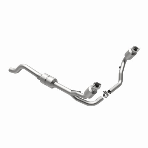 MagnaFlow Direct Fit Catalytic Converter 00-03 Durango 4WD 4.7L - 458047