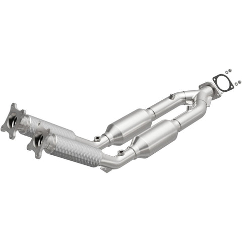 MagnaFlow Direct Fit Catalytic Converter 99-01 Volvo S80 2.8L - 24156