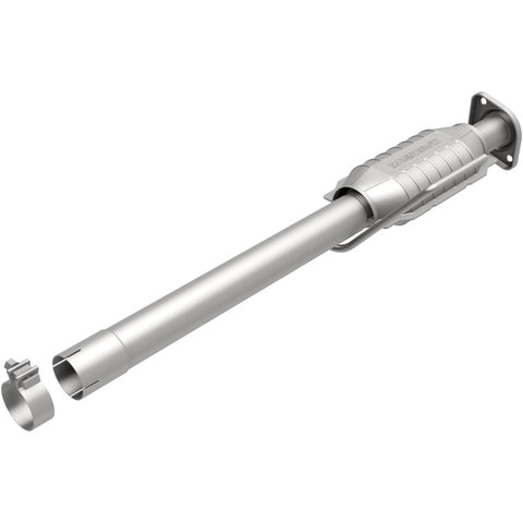 MagnaFlow Direct Fit Catalytic Converter Jeep Wrangler 4.0L Rear - 24150