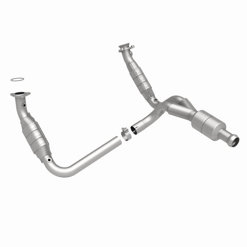 MagnaFlow Conv Direct Fit 10-13 GMC Sierra 1500 V6 4.3L - 5481578