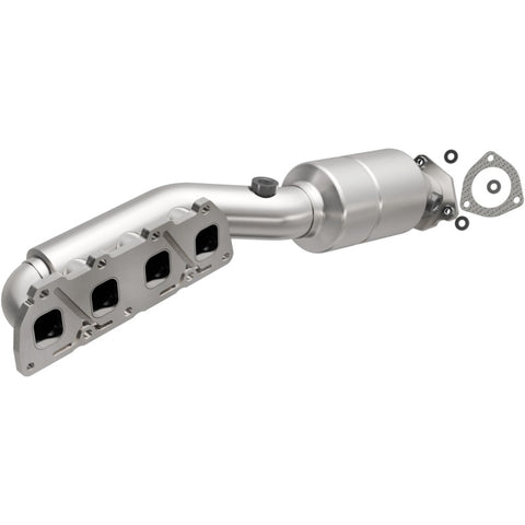 MagnaFlow Direct Fit Catalytic Converter 02-04 VW Passat 4.0L - 51213