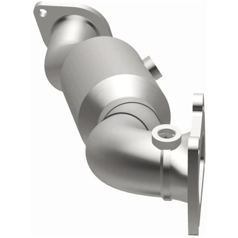 MagnaFlow Direct Fit Catalytic Converter 15-19 Ram 1500 3.6L OEM Grade Fed/EPA Compliant Manifold - 22-177