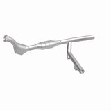 MagnaFlow Direct Fit Catalytic Converter 97-98 Ford Expedition 4.6 - 93130
