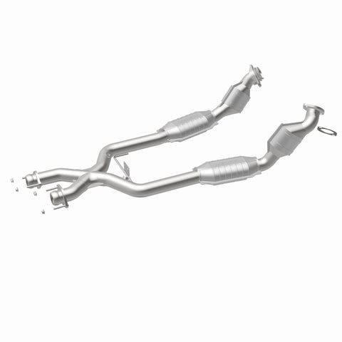 MagnaFlow Direct Fit Catalytic Converter 96-98 Ford Mustang 4.6L - 23163