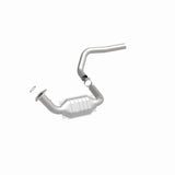 MagnaFlow Direct Fit Catalytic Converter 03-06 Hummer H2 6.0L D/S - 51372