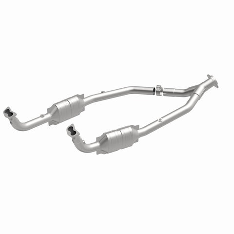 MagnaFlow Direct Fit Catalytic Converter OEM 2003 Land Rover Discovery Underbody - 4551028