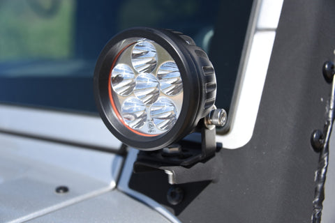 DV8 Offroad 3.5in Round 16W Driving Light Spot 3W LED - Black - R3.5E16W3W
