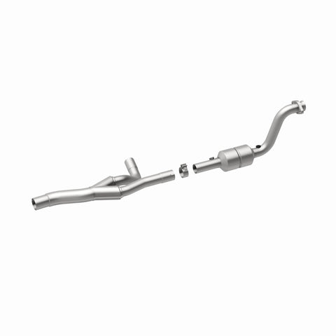 MagnaFlow Direct Fit Catalytic Converter 04-06 Dodge Durango 5.7L Passenger Side - 49499
