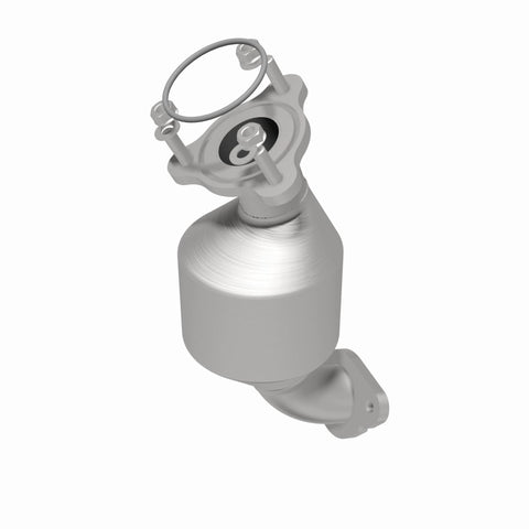 MagnaFlow Direct Fit Catalytic Converter 2010-2011 LaCrosse 3.6 L Underbody - 52300