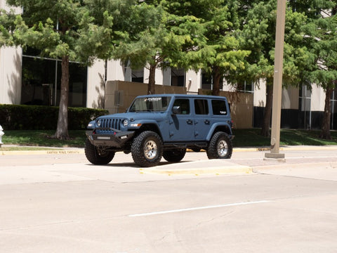Road Armor 18-20 Jeep Wrangler JL Spartan Front Bumper Bolt-on w/Pre-Runner Guard - Tex Blk - 5183XFPRB