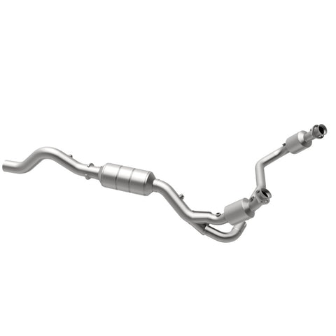 MagnaFlow Direct Fit Catalytic Converter 00-03 Durango 4WD 5.9L - 458050