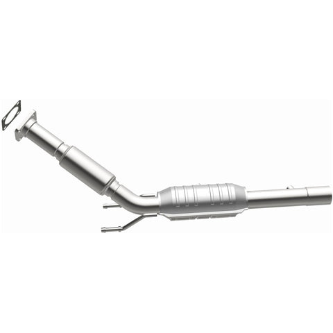MagnaFlow Direct Fit Catalytic Converter 06-08 Volkswagen Jetta/Rabbit 2.5L (49 State) - 24320