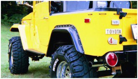 Bushwacker 65-84 Toyota Land Cruiser Cutout Style Flares 2pc - Black - 30002-07