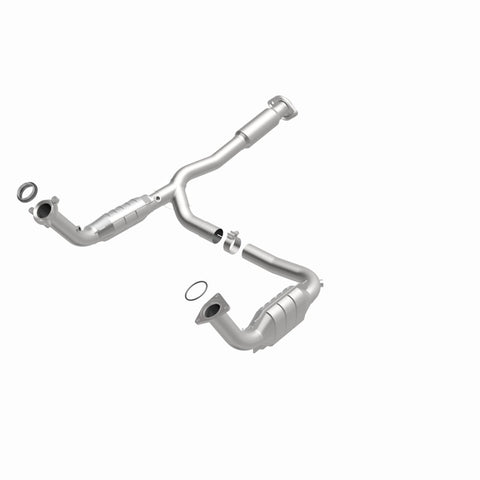 MagnaFlow Direct Fit Catalytic Converter 05-06 GMC Envoy XL Denali - 49886