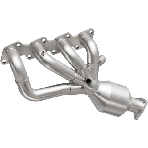 MagnaFlow Direct Fit Catalytic Converter 98-99 Nissan Frontier 2.4L - 452028