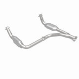 MagnaFlow Direct Fit Catalytic Converter 00-01Tahoe/Yukon V8 5.7L - 93603