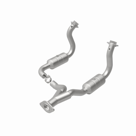 Magnaflow Conv DF 08-10 Ford F-250/F-250 SD/F-350/F-350 SD 5.4L/6.8L / F-450 SD 6.8L Y-Pipe Assembly - 51760
