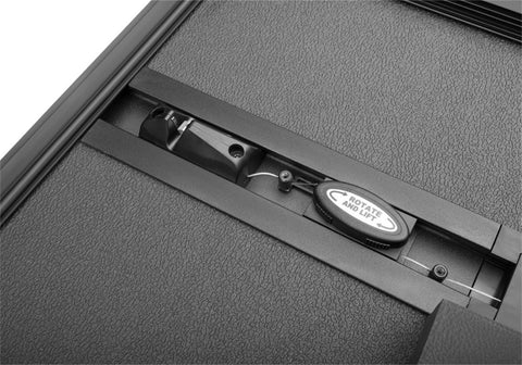 Extang 14-22 Toyota Tundra w/o Rail Sys. (8ft. 2in. Bed) Solid Fold ALX - 88470