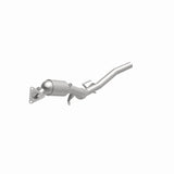 MagnaFlow Direct Fit Catalytic Converter 11-15 Volkswagen Touareg V6 3.6 OEM Underbody - 52411