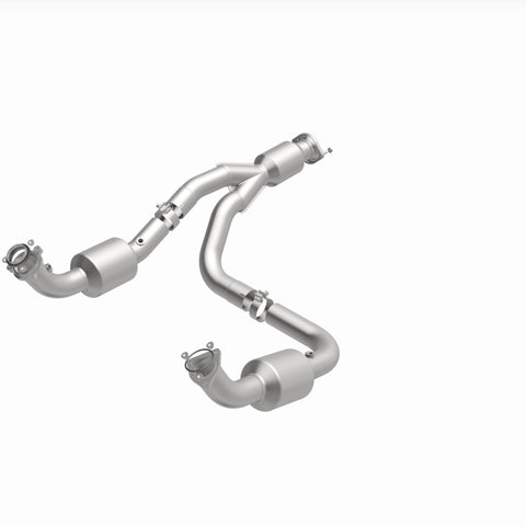 MagnaFlow 12-20 Chevrolet Express 4500 Underbody 6.0L Direct Fit Catalytic Converter - 280505