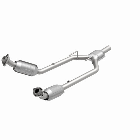MagnaFlow Direct Fit Catalytic Converter 96-97 Mercury Cougar 3.8L - 444080