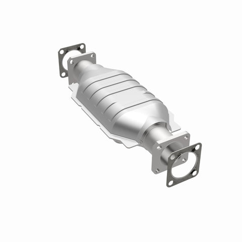 MagnaFlow California Direct Fit Catalytic Conv 75-82 Chevrolet LUV 1.8L / 86-91 Isuzu Trooper 2.3L - 3391652