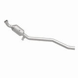 MagnaFlow Direct Fit Catalytic Converter 2006-2011 R350 3.5 L Underbody - 52177