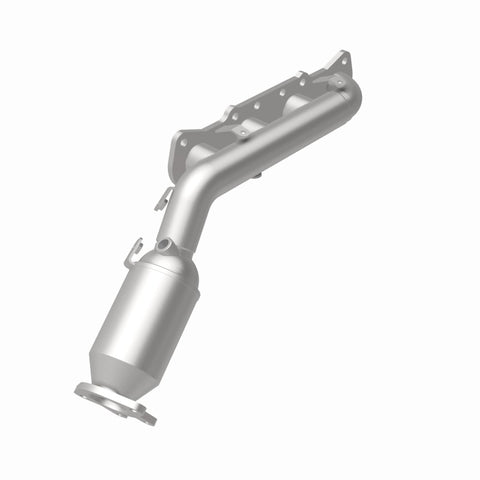 MagnaFlow Direct Fit Catalytic Converter 12-16 Hyundai Equus V8 5 OEM Manifold - 22-093