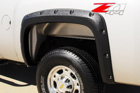 Lund 07-13 Chevy Silverado 1500 RX-Rivet Style Smooth Elite Series Fender Flares - Black (2 Pc.) - RX106SB