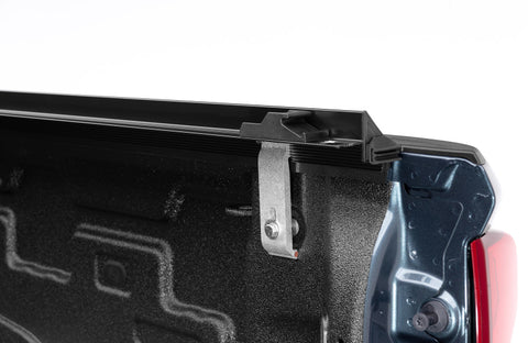 Lund 99-07 Ford F250/F350/F450 Super Duty (8ft bed) Genesis Roll Up Tonneau Cover - Black - 960253
