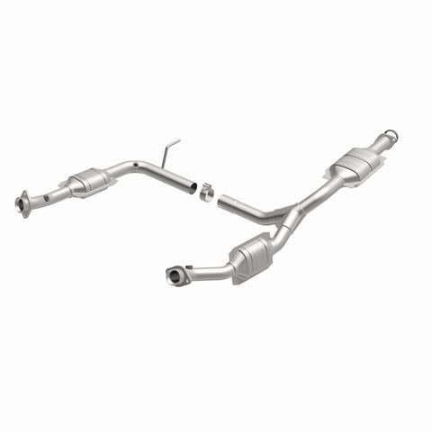 MagnaFlow DF Catalytic Conv 02-03 Ford Explorer 4.0L / 02-03 Mercury Mountaineer 4.0L (California) - 447253