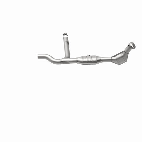 MagnaFlow Direct Fit Catalytic Converter 99-00 Ford F-150 4.6L - 447136