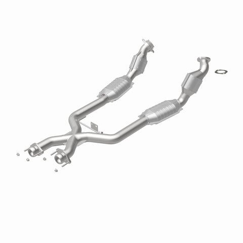 MagnaFlow Direct Fit Catalytic Converter 96-98 4.6L *California* - 441112