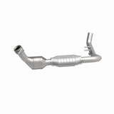 MagnaFlow Conv DF 99-00 Ford Trucks 5.4L - 447117