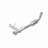 MagnaFlow Direct Fit Catalytic Converter 05-06 Lincoln Navigator 5.4L w/ 3in Main Piping - 52508