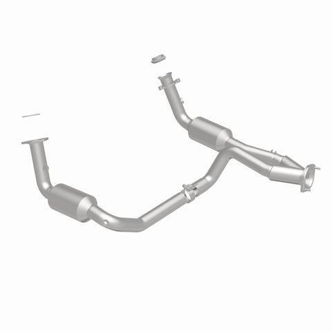 MagnaFlow Conv Direct Fit OEM 2005 GMC Sierra/Chevrolet Silverado 1500/Cadillac Escalade Underbody - 4551419