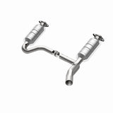 MagnaFlow Direct Fit Catalytic Converter RAIDER- 2006 8 4.7L OEM - 49463