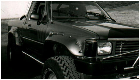 Bushwacker 84-88 Toyota Cutout Style Flares 2pc Compatible w/ Domestic or Import Bed - Black - 31010-11