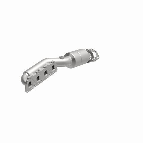 MagnaFlow Direct Fit Catalytic Converter 02-04 VW Passat 4.0L - 51213
