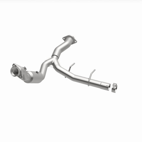 MagnaFlow Direct Fit Catalytic Converter 15-17 Ford Expedition V6 3.5 OEM Underbody - 21-528