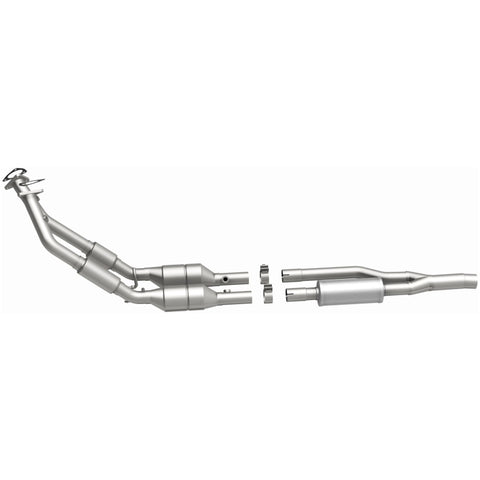 MagnaFlow Direct Fit Catalytic Converter TT QUATTRO-08 3.2L OEM - 49716