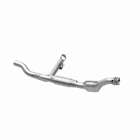 MagnaFlow Direct Fit Catalytic Converter 99 Ford F-150 4.6L - 23082