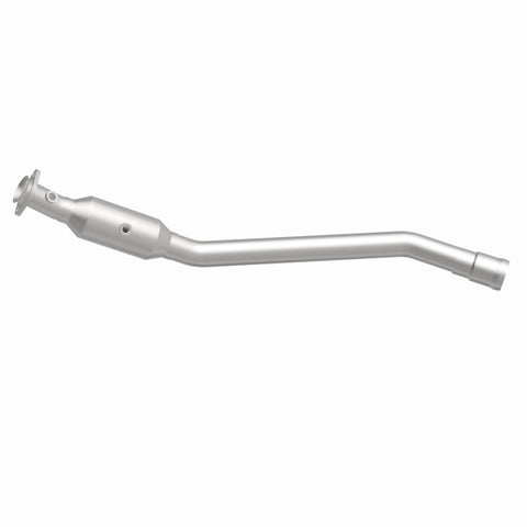 MagnaFlow Direct Fit Catalytic Converter 13-14 Mercedes-Benz GL450 V8 4.6 OEM Underbody - 21-486