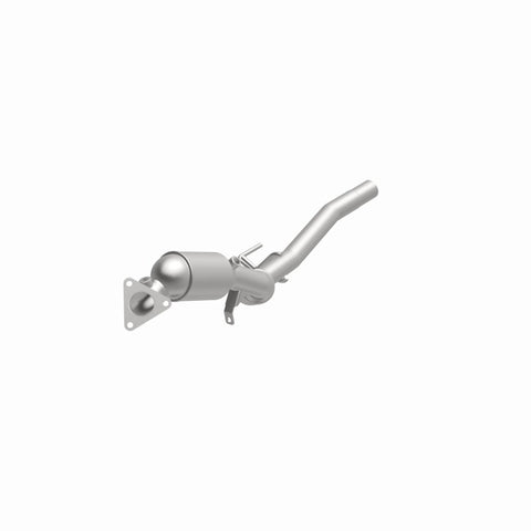 MagnaFlow Direct Fit Catalytic Converter 11-15 Volkswagen Touareg V6 3.6 OEM Underbody - 52411
